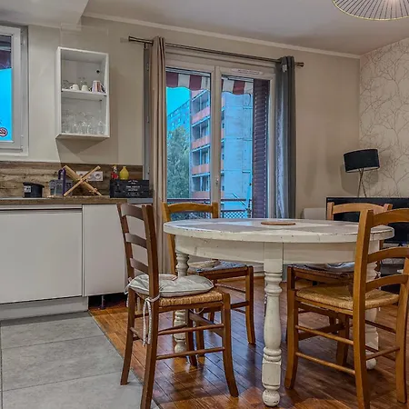 Apartment #er Les Allies The Bright And Cosy T4 With View